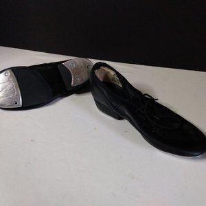 Revolution Dance Jazz Leather Tap Shoes Girls Size 2